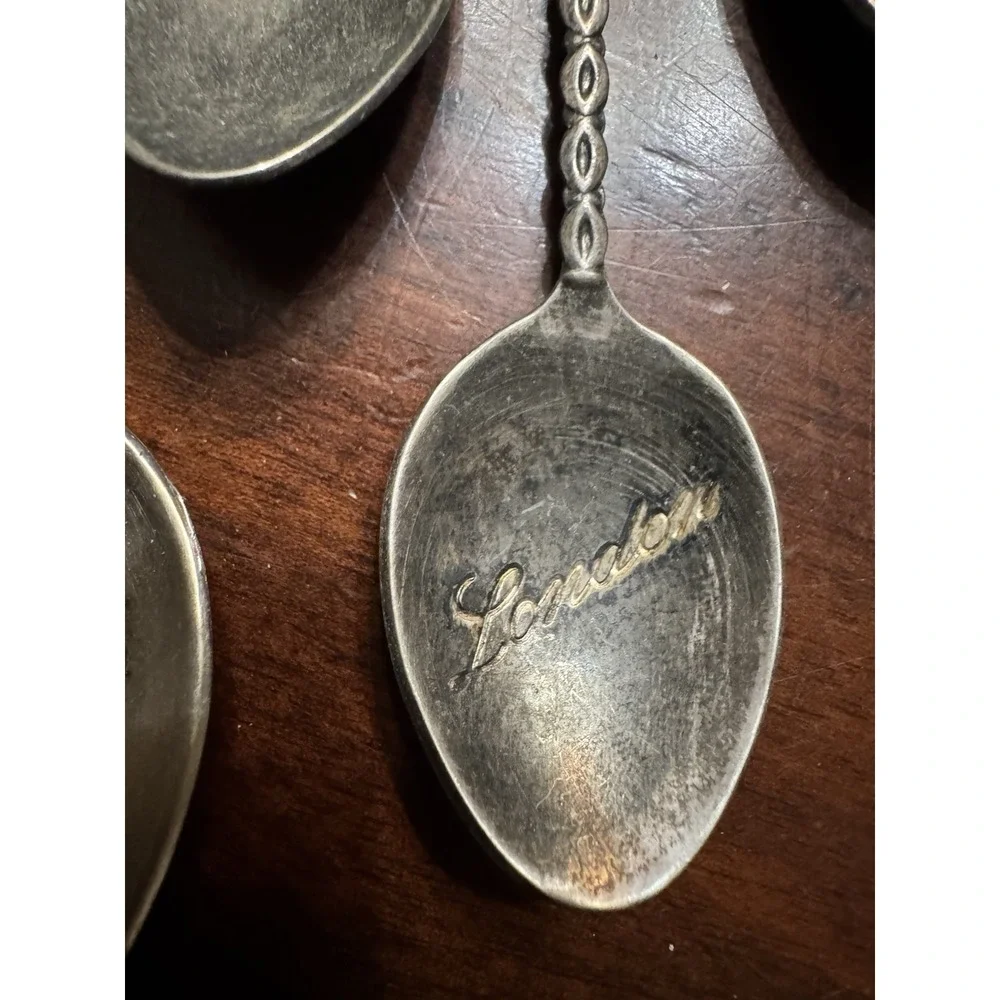 Souvenir Spoons‎ Lot 15 Silver Plate Europe Ireland England Travel Vintage Older